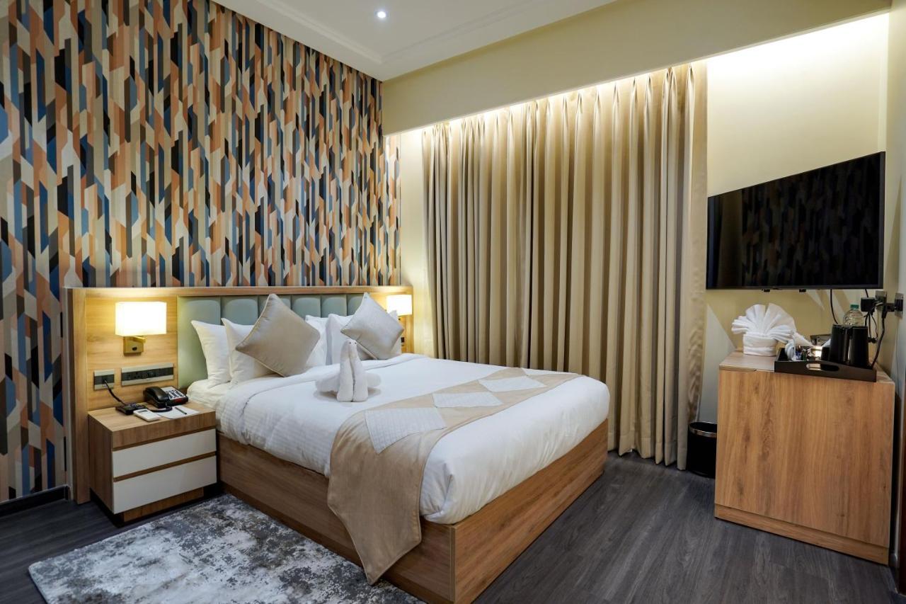 M2 Square By Monday Premium Hotel Nagpur Exterior photo